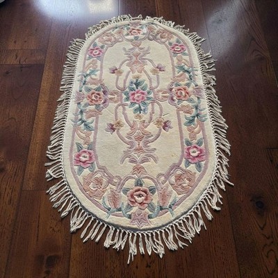 Royal Palace Handmade Wool Oval Area Rug 30'' X 57'' Floral Pattern Ivory & Rose