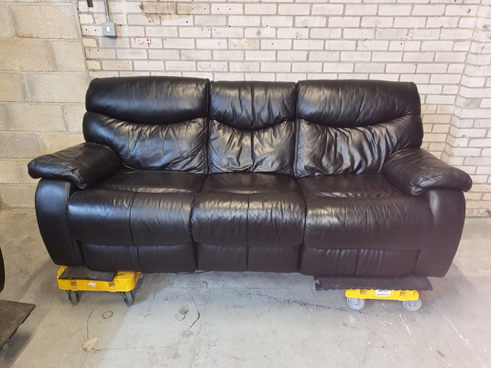 LAZBOY 3 SEATER + 2 SEATER ELECTRIC POWER RECLINER BLACK LEATHER