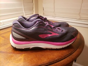 brooks dyad 9 pink