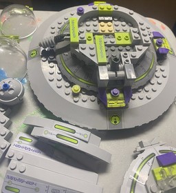 LEGO Alien Conquest 7066 7067 7052 7051 853301 Earth Defense HQ UFO Parts Lot