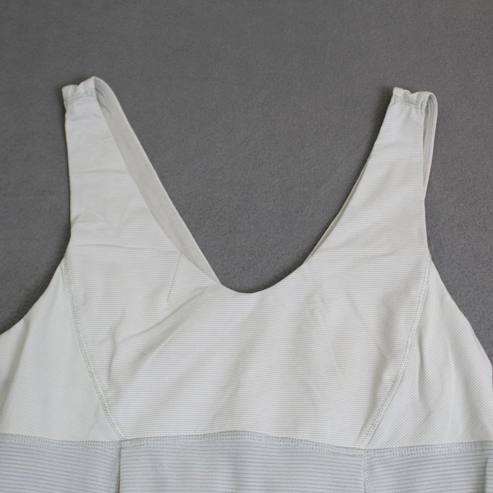 Sutiã Lululemon Regata Feminina 8 Cinza Branco Cordão Atlético Embutido Academia de Yoga - Imagem 2 de 4