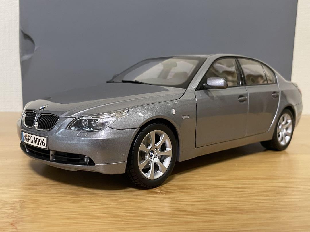 BMW 5er E60 ミニカー 京商 Kyosho ディーラー別注　1/18 BMW 5er E60 ミニカー 京商 Kyosho ディーラー別注 1/18 Bmw 5Er