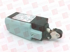 SIEMENS 3SE5232-0HE10 / 3SE52320HE10 (USED)