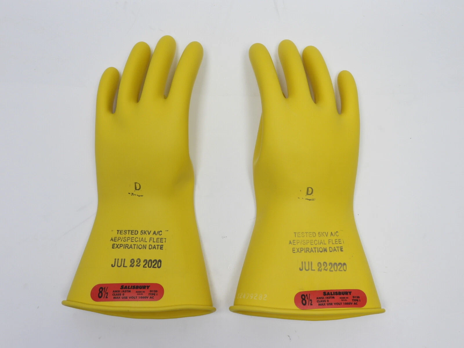 Salisbury D120 Type 1 Class 0 Lineman Gloves 1000V AC Size 11 Rubber Insulating