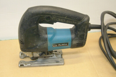 Image of Makita 4340CT jigsaw on eBay
