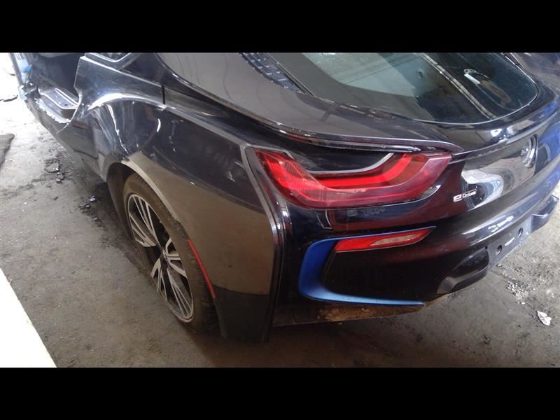 BMW i8 2014-2017 Engine control unit