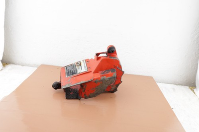 #ad Homelite VI Super 2 Chainsaw OEM Engine Housing 70559 $12.52