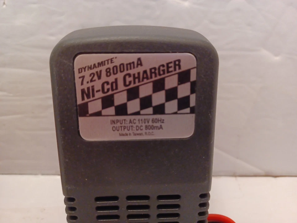 Dynamite 7.2V 800mAh Ni-Cd AC Wall Charger DYN4051 NEW IN BOX SEE PHOTOS - Image 3 of 4