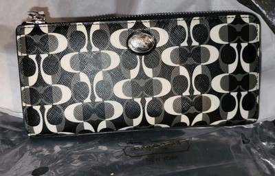 Coach F50526 Signature Peyton Dream C Slim Zip Wallet Organizer