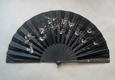 Eventail peint à décor de moineaux, éventail ancien, signature à identifier