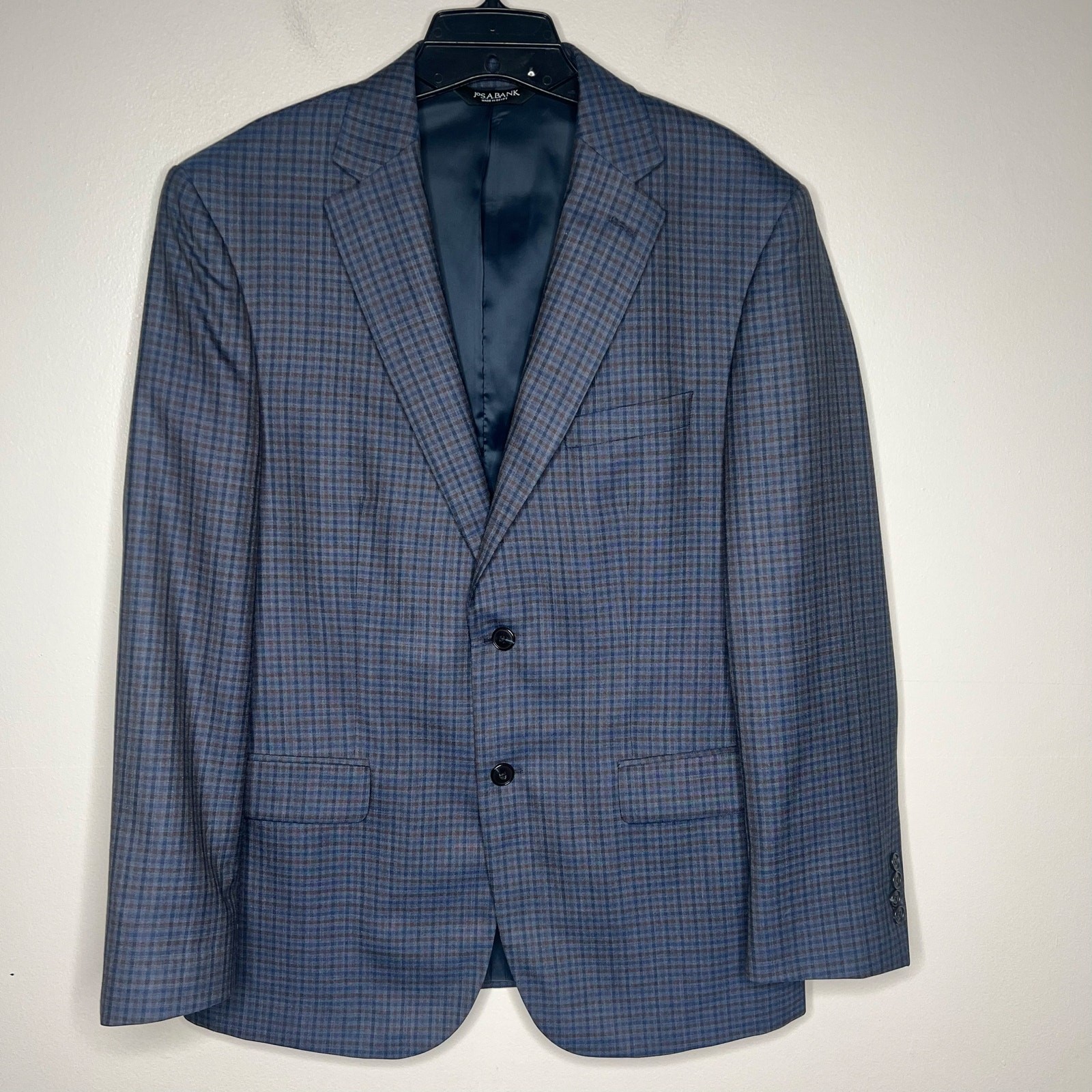 Jos A Bank Traveler Wool Blazer Mens 42R Navy Check Plaid Tailored Fit Sportcoat