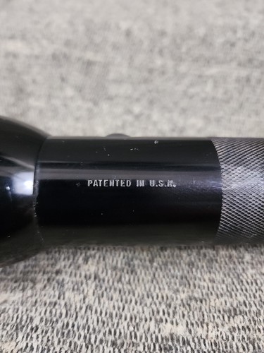 Maglite 15” Xenon ADJUSTABLE Spot/Flood D Cell Water Resistant Flashlight - Picture 9 of 16