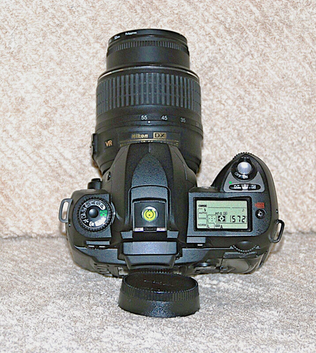 Nikon D70 - As new cond. + AF-S 18-55 zoom lens, 1450 S/Count, FREE POSTAGE. - Picture 2 of 7