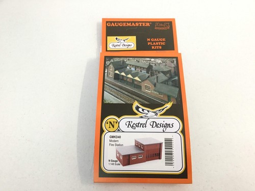 Gaugemaster GMKD40 N Gauge Modern Fire Station Plastic Kit - 第 2/2 張圖片
