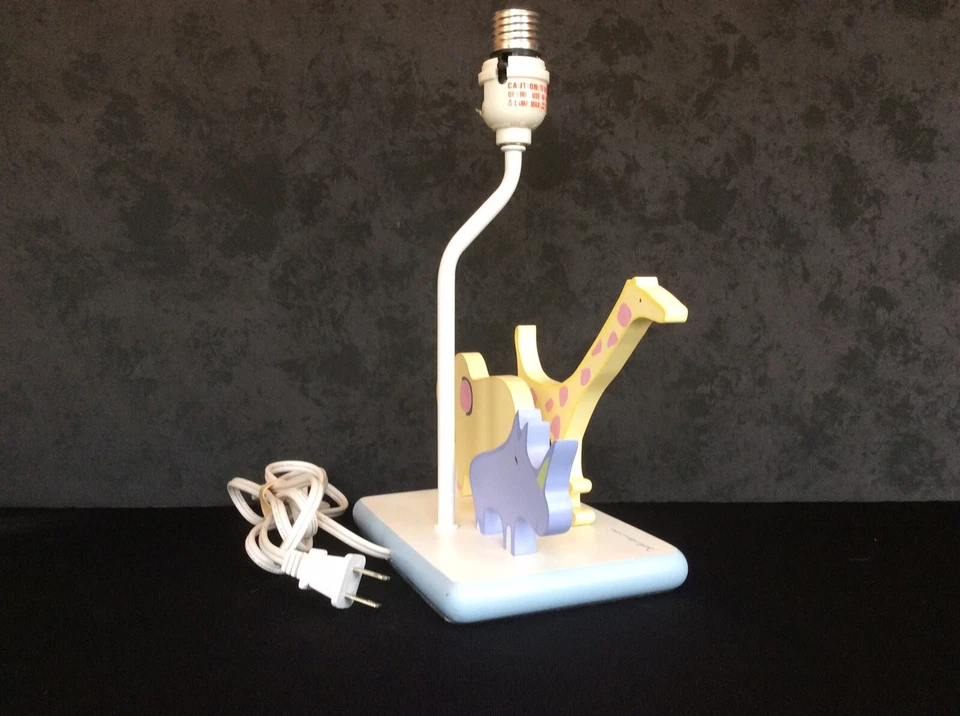 Lámpara infantil Carter’s John Lennon Musical Parade amor real - sin pantalla 1990 Foto 4 de 4