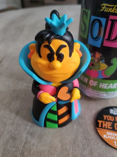 Funko Soda - Alice In Wonderland Black Light - Queen Of Hearts (Chase) Funko Exc - Picture 2 of 4