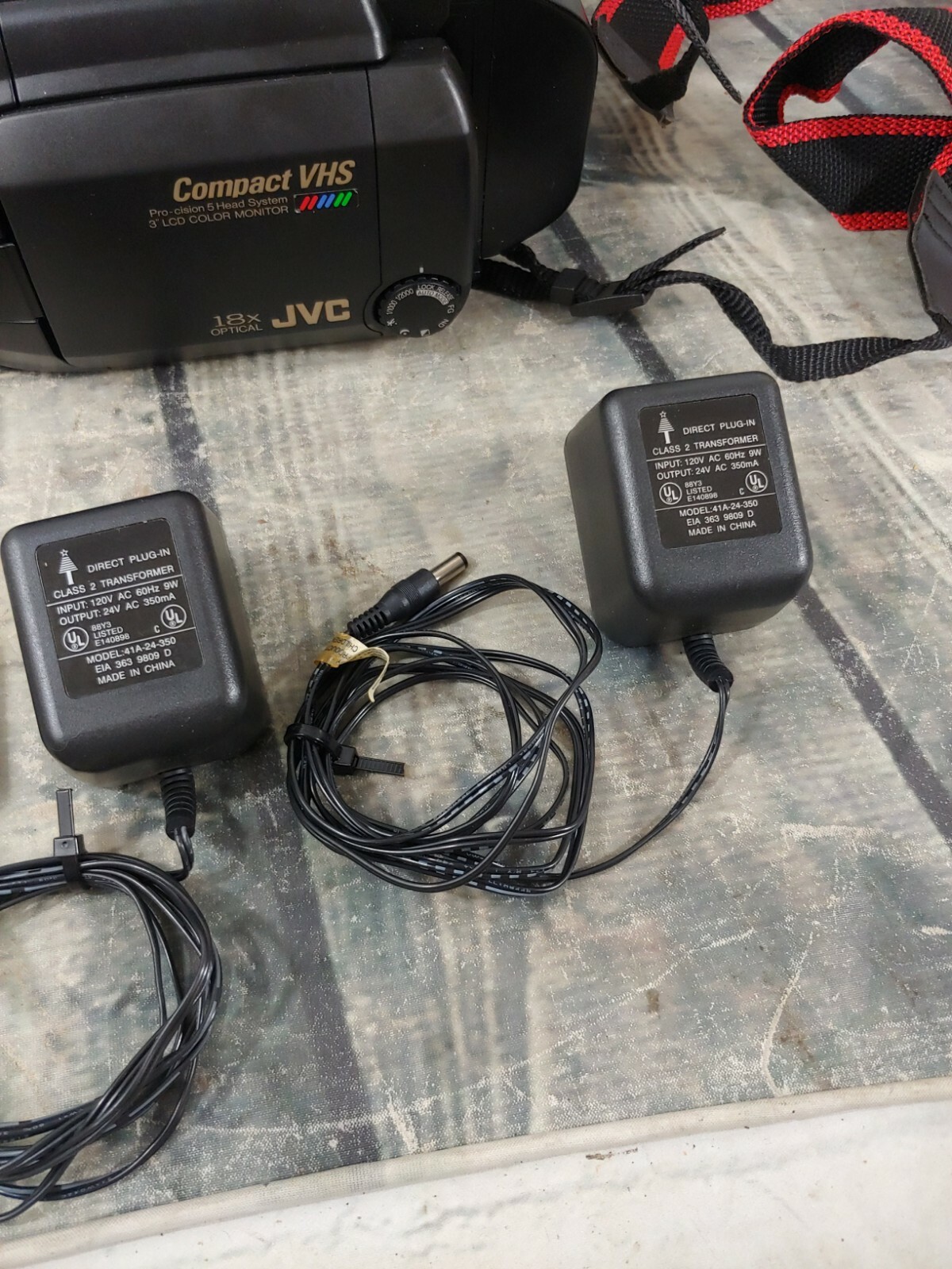 Jvc Model GRAXM10U Video Movie Camcorder w/chargers, batteries, & case