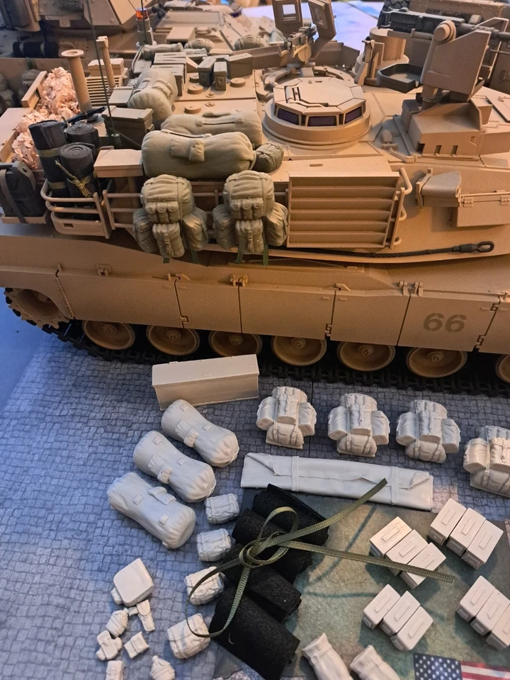 1/16 Abrams tank accessories / stowage for Heng Long / Tamiya / Trumpeter - Image 2 of 4