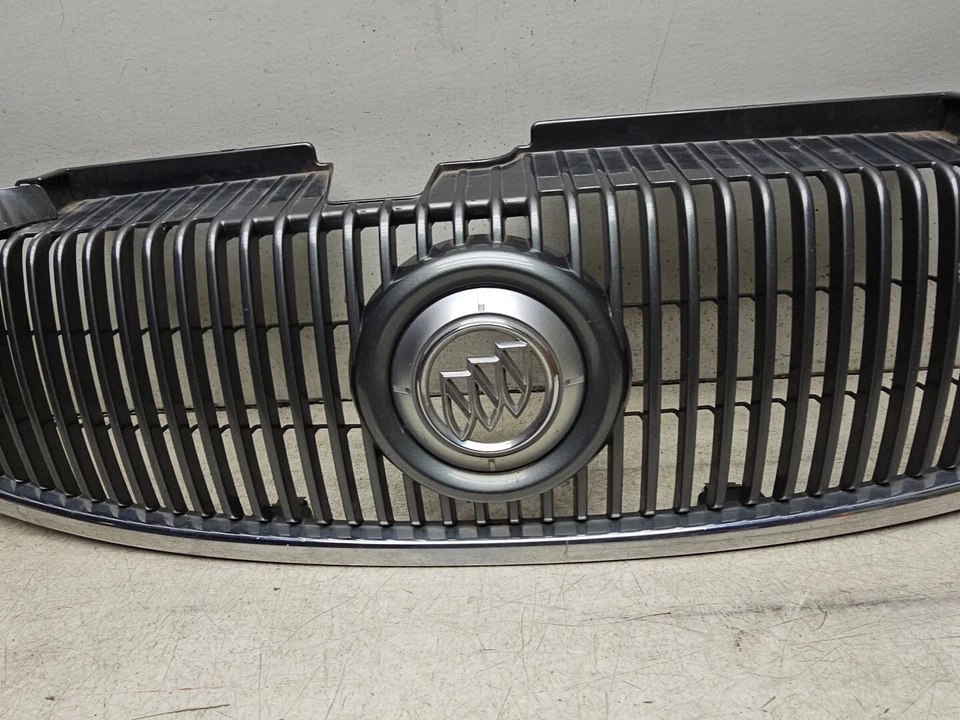 Parrilla de fábrica Buick Rainier 2004-2007 plateada 04 05 06 07 Ranier C534 Foto 3 de 4