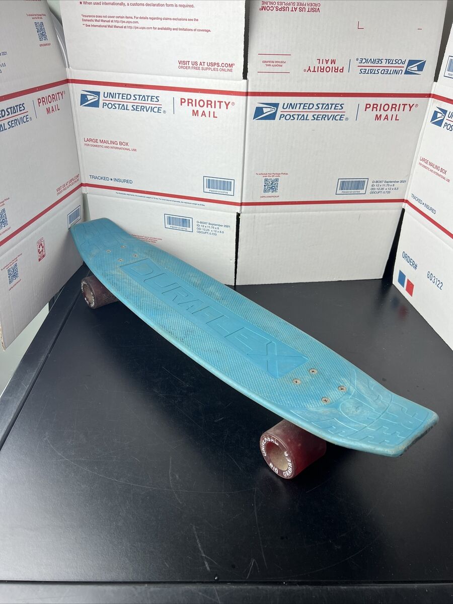 Vintage 1970s Duraflex Skateboard Surf Style Blue Plastic in Vintage 1970s Duraflex Skateboard Surf Style Blue Plastic in