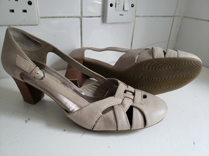 light grey heels uk