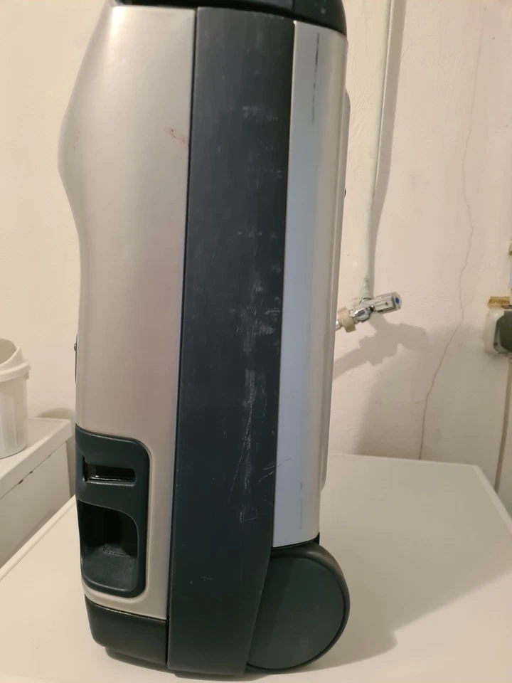 Lux Staubsauger D820 1R, Gehäuse!!!!! Gebraucht - Bild 2 von 4