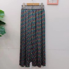 Silver Pattern Pleated Long Skirt - Size 55-66, Pre-Owned