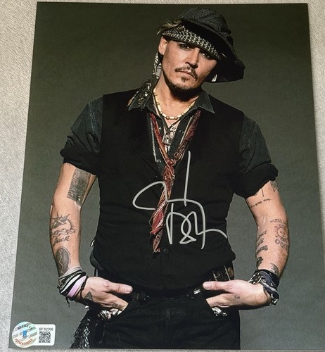 Johnny Depp Signed Beckett BAS COA Autographed 8X10 Photo Auto