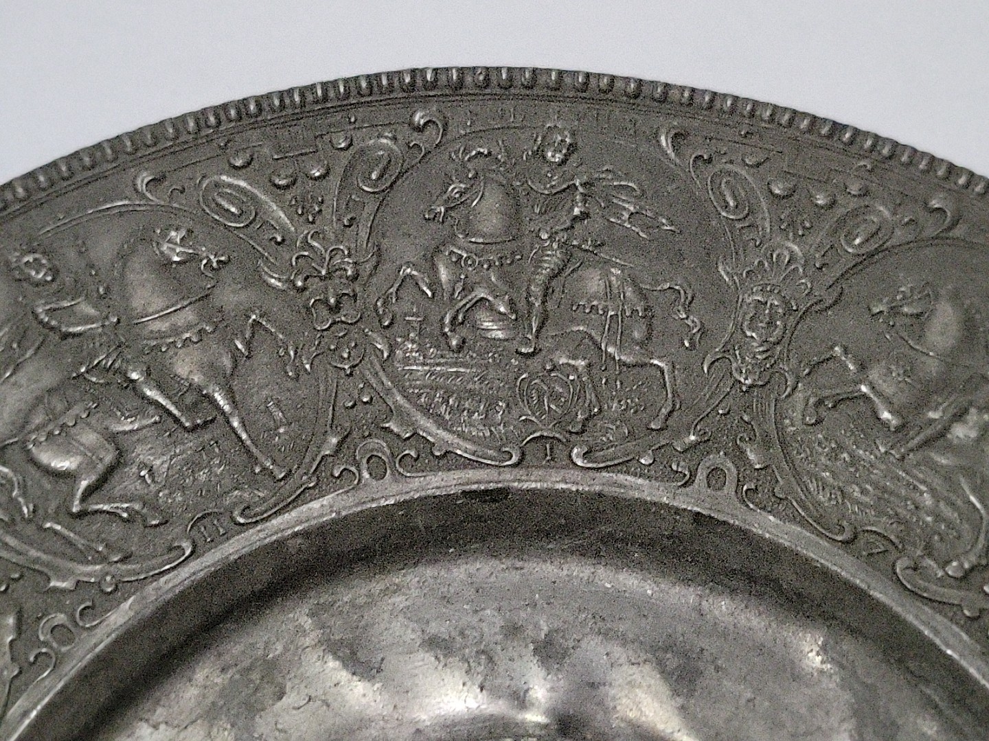 Picture 3 of 8
