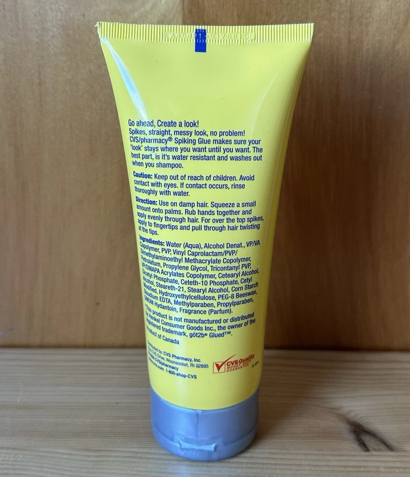 Pegamento con clavos CVS Extreme Hold resistente al agua agarre-estilo-adherirse peluquería 6 oz Foto 2 de 2