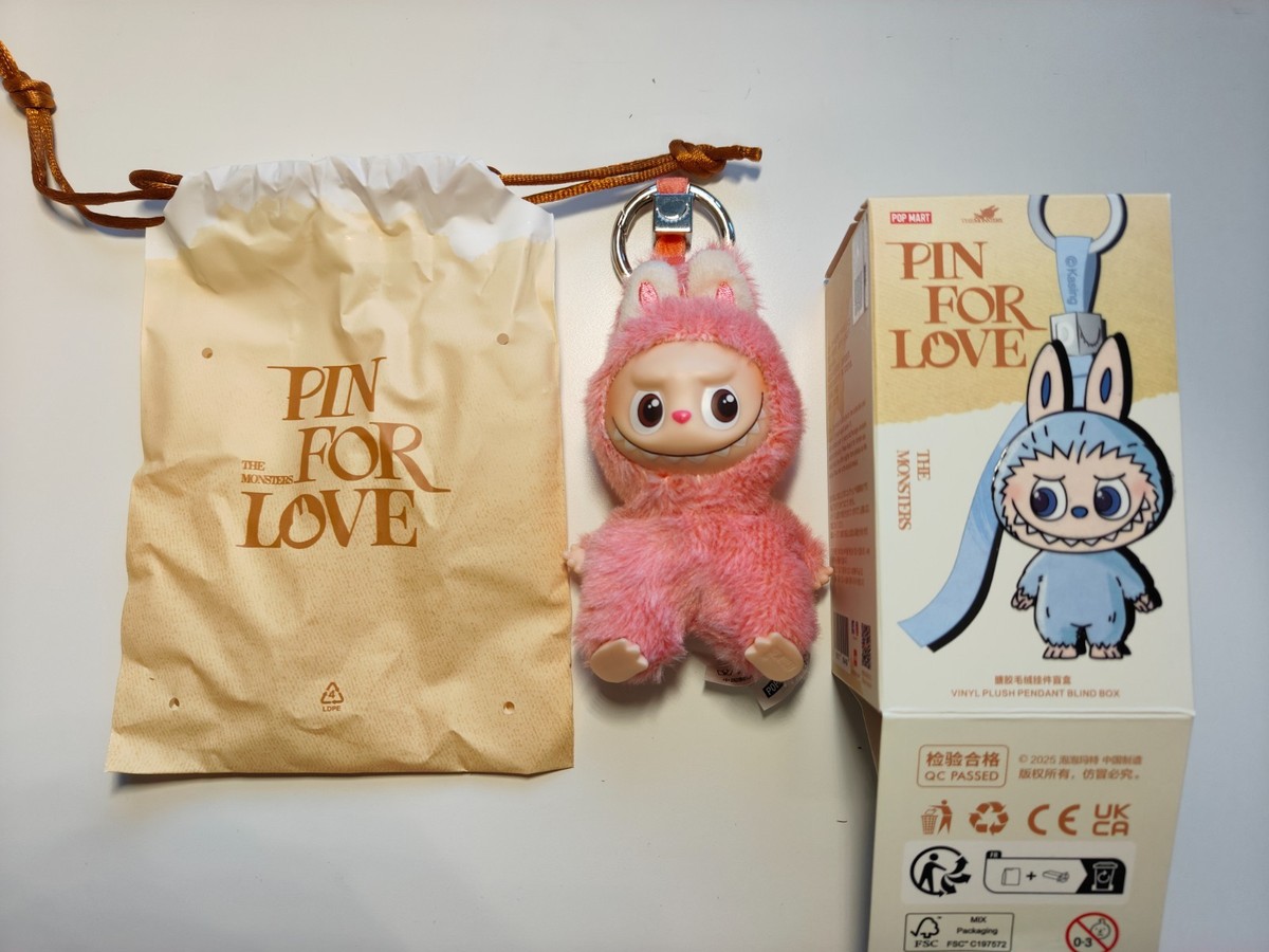 POP MART Labubu The Monsters Pin For Love Plush Pendant - Heart