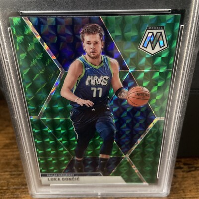 2019-20 Panini Mosaic Luka Doncic Green mosaic #44 PSA 10 Blue