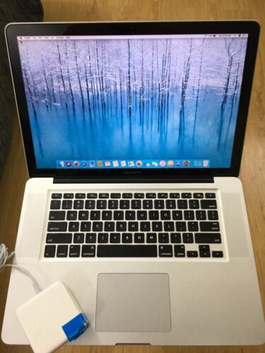Apple Macbook Pro 17" 2011 C-i7 2.4 Ghz 16GB RAM 750GB HDD Hybrid A1297 Cond 9