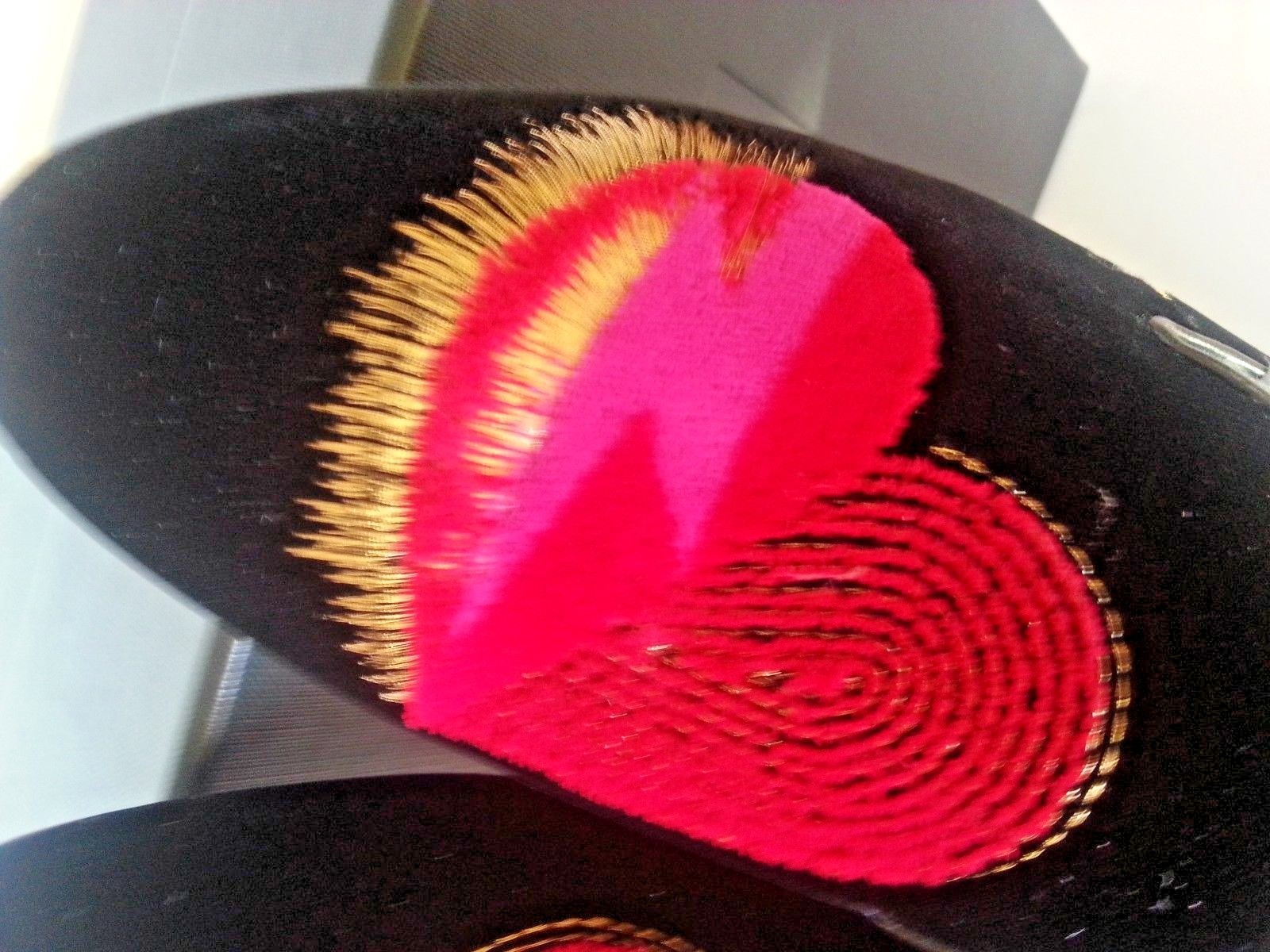 NUOVE pantofole da fumo originali Saint Laurent YSL cuori in velluto FUNZIONANO PICCOLE 37 7 US