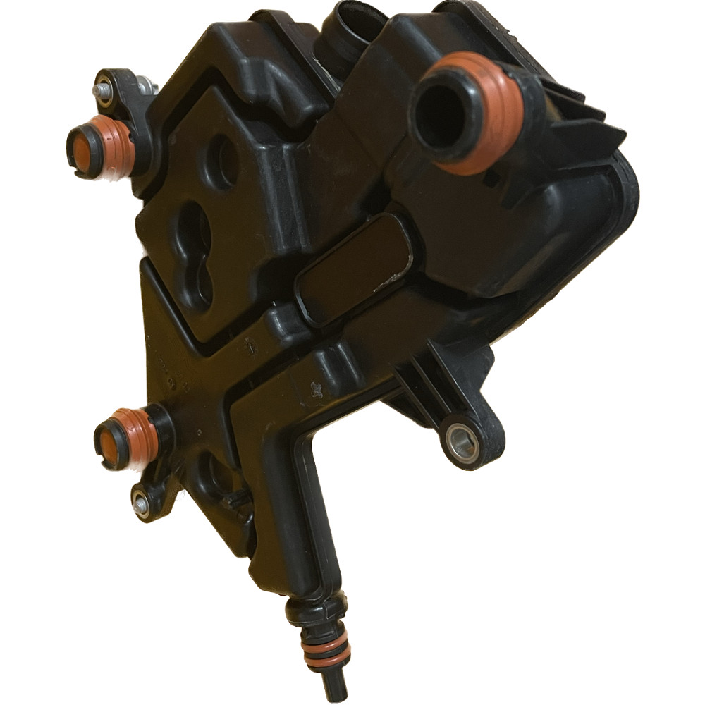 For Mercedes Benz C63S AMG W205 2017 Engine Oil Air Separator  