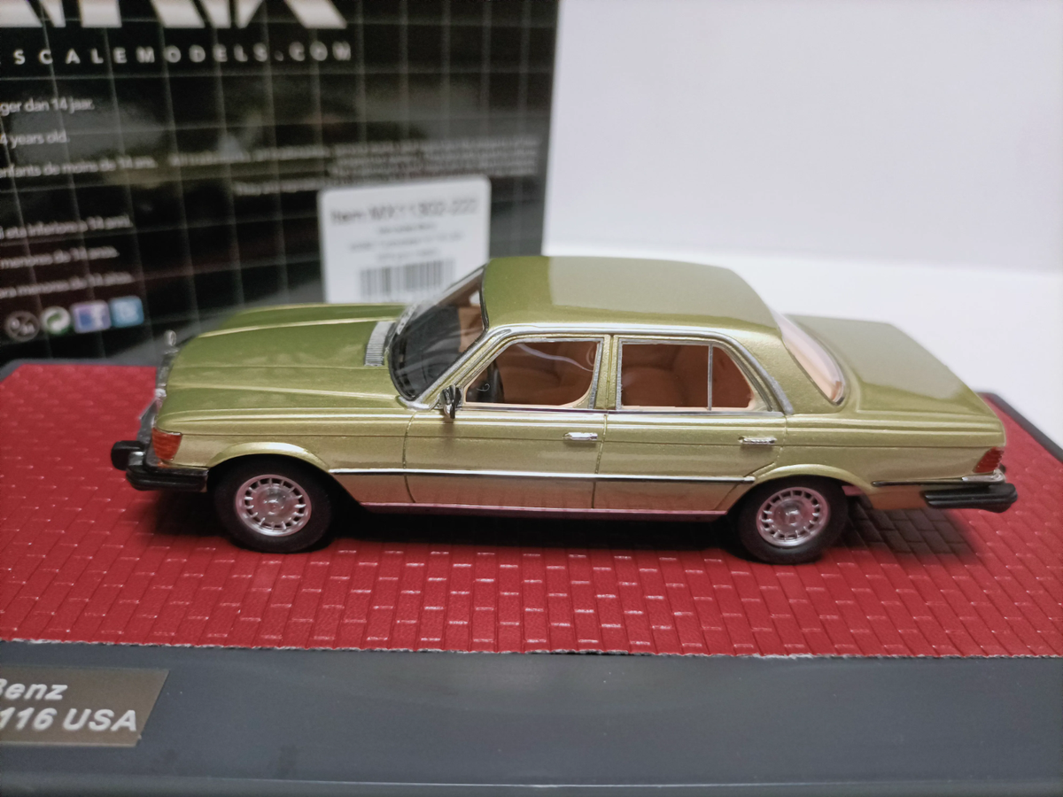Mercedes-Benz Typ W116 ミニカー1/43黒 Mercedes-Benz Typ W116 ミニカー1/43黒 - メルカリ