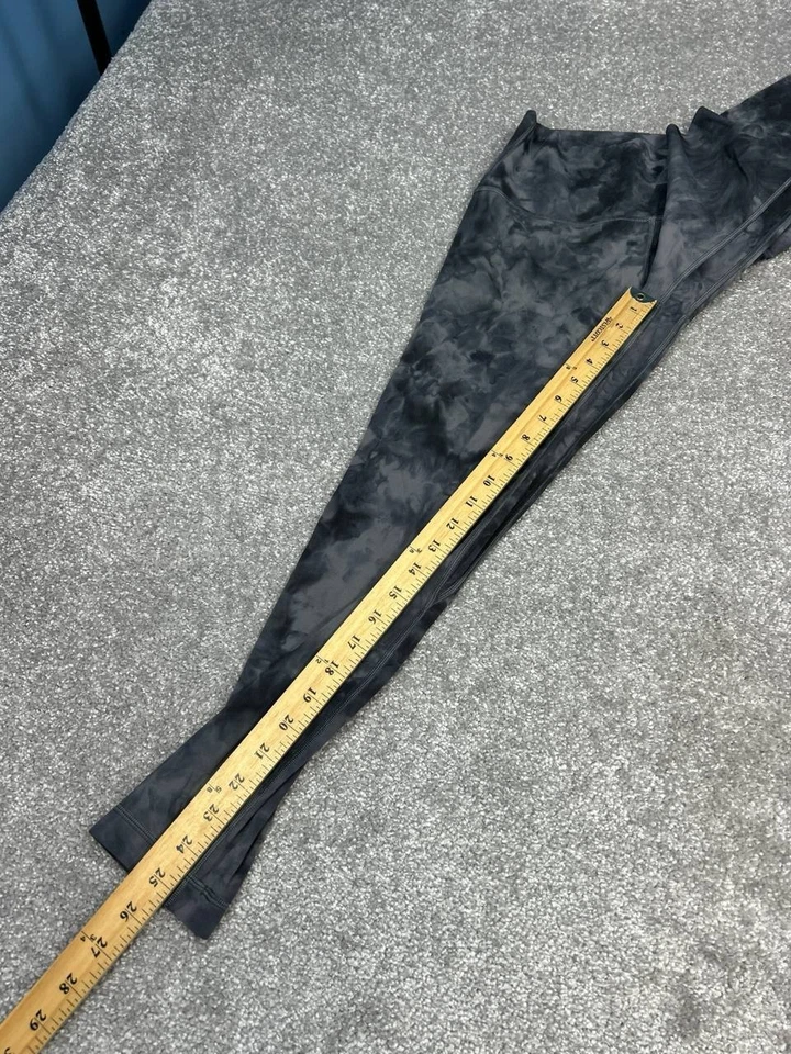 Leggings de tiro alto Lululemon Align para mujer 8 negros tie dye elásticos para correr Foto 3 de 4