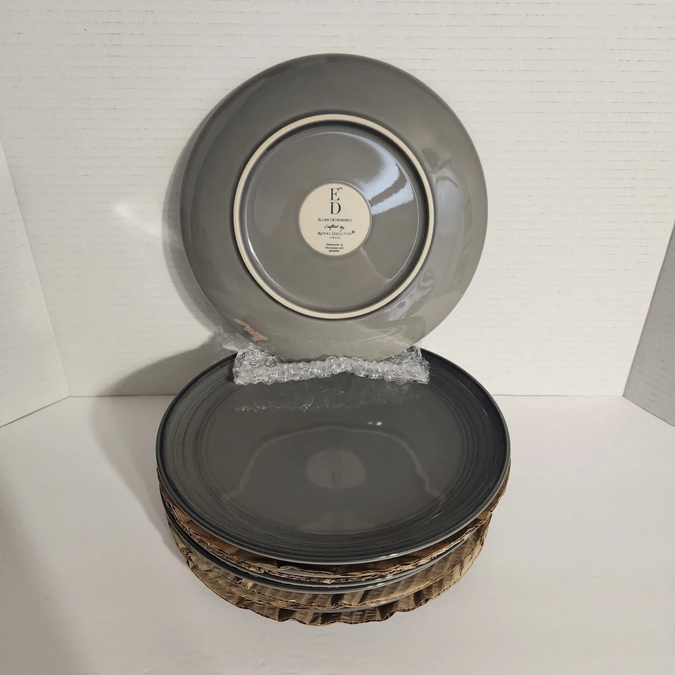 Juego de 4 platos de ensalada Royal Doulton 8 1/2” Ellen Degeneres gris "Love" - En muy buena condición Foto 2 de 4