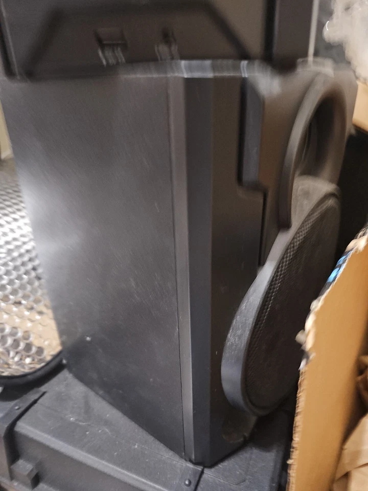 Blackweb BWD19AAA06 100 Watt Bluetooth CD Shelf Stereo System 2 Speakers - Image 3 of 3