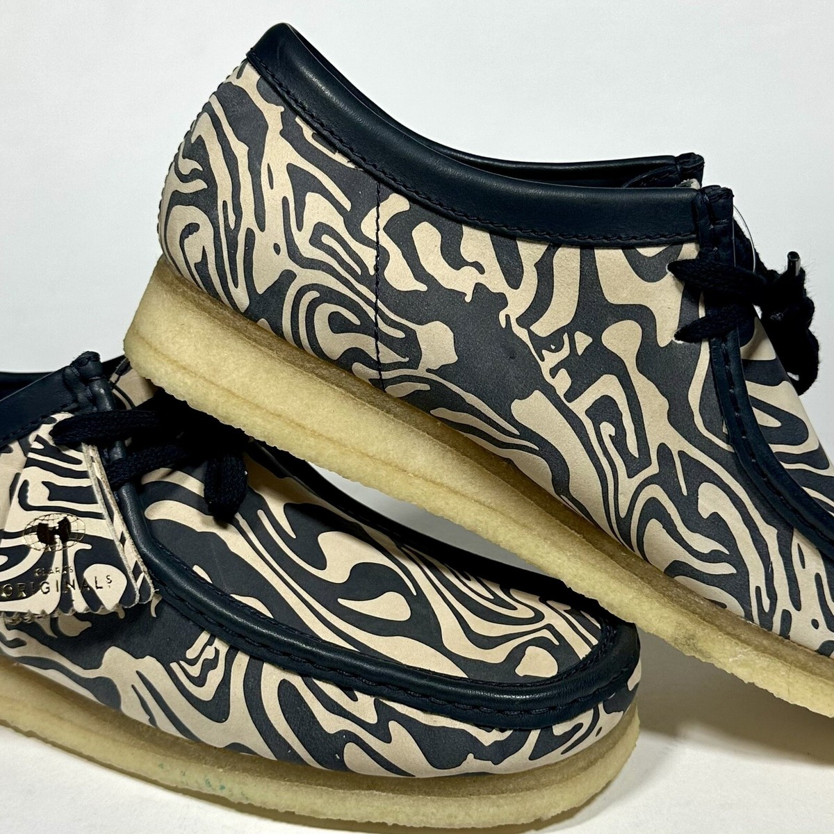 Clarks x Wu Wear Wallabee Low Blue & Cream Wu-Tang Rare 2019 Clarks x Wu Wear Wallabee Low Blue & Cream Wu-Tang Rare 2019