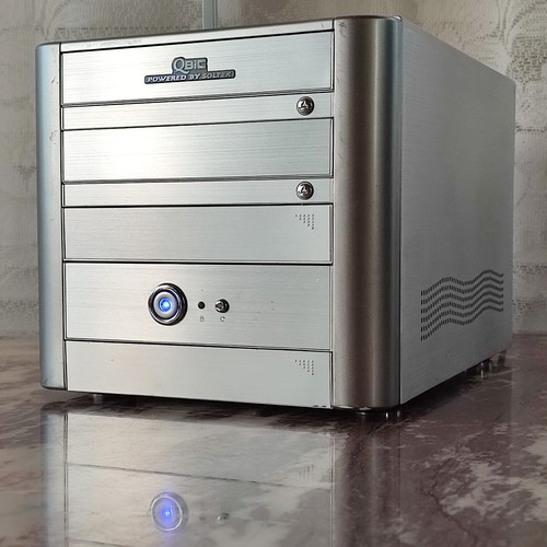 Soltek QBIC Retro Windows XP Mini PC - Picture 2 of 13