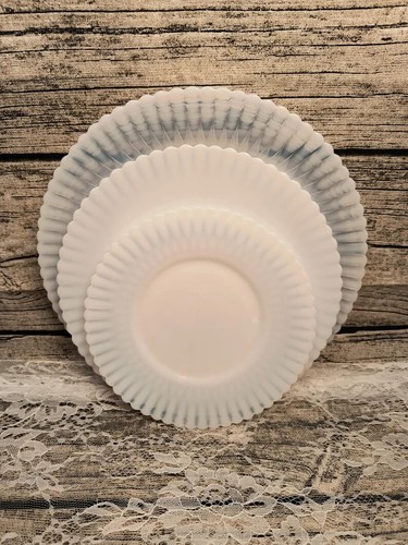 40+ MACBETH EVANS WHITE MONAX PETALWARE DINNER LUNCH OR BREAD & BUTTER PLATES