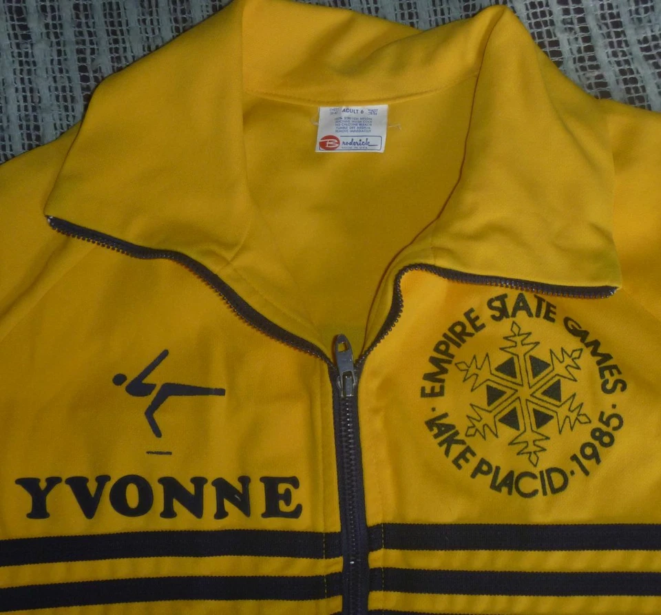 Chaqueta De Colección 1985 Empire State Games Lake Placid NY Yvonne PATINAJE ARTÍSTICO Mujer 6 Foto 2 de 3