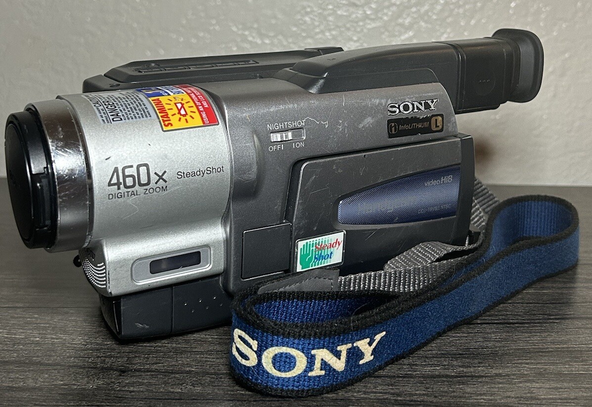 Sony Handycam CCD-TRV68 Video Hi8 NightShot Camcorder *POWER