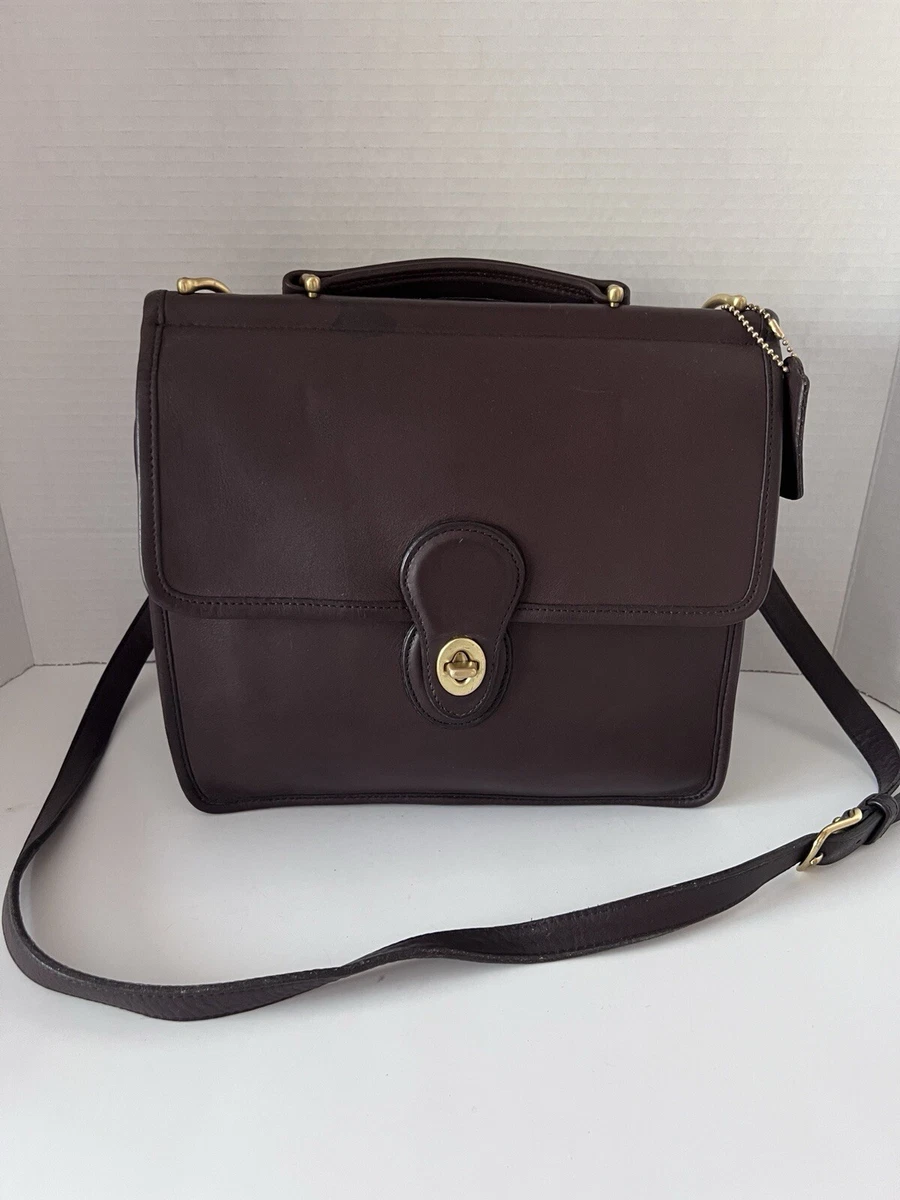 Coach Willis Shoulder Bags Turn Lock Handbags for Women for sale