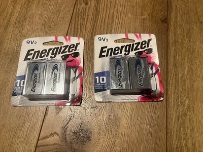4 Energizer 9V Ultimate Lithium Batteries 4 count  (Two Packs of 2) Exp 12/2035