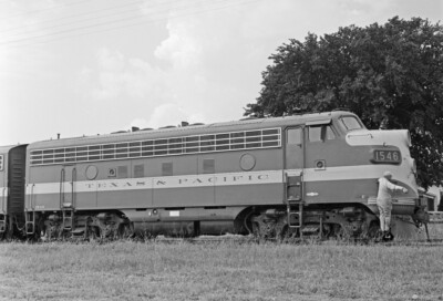 Texas & Pacific EMD F7 Freight Locomotive No. 1548 Sherman TX 1960 5 x 7 Photo