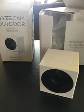 Broken WYZE Expansion Cam (Parts Only) Outdoor (WVOD1B1) 1080p Wireless
