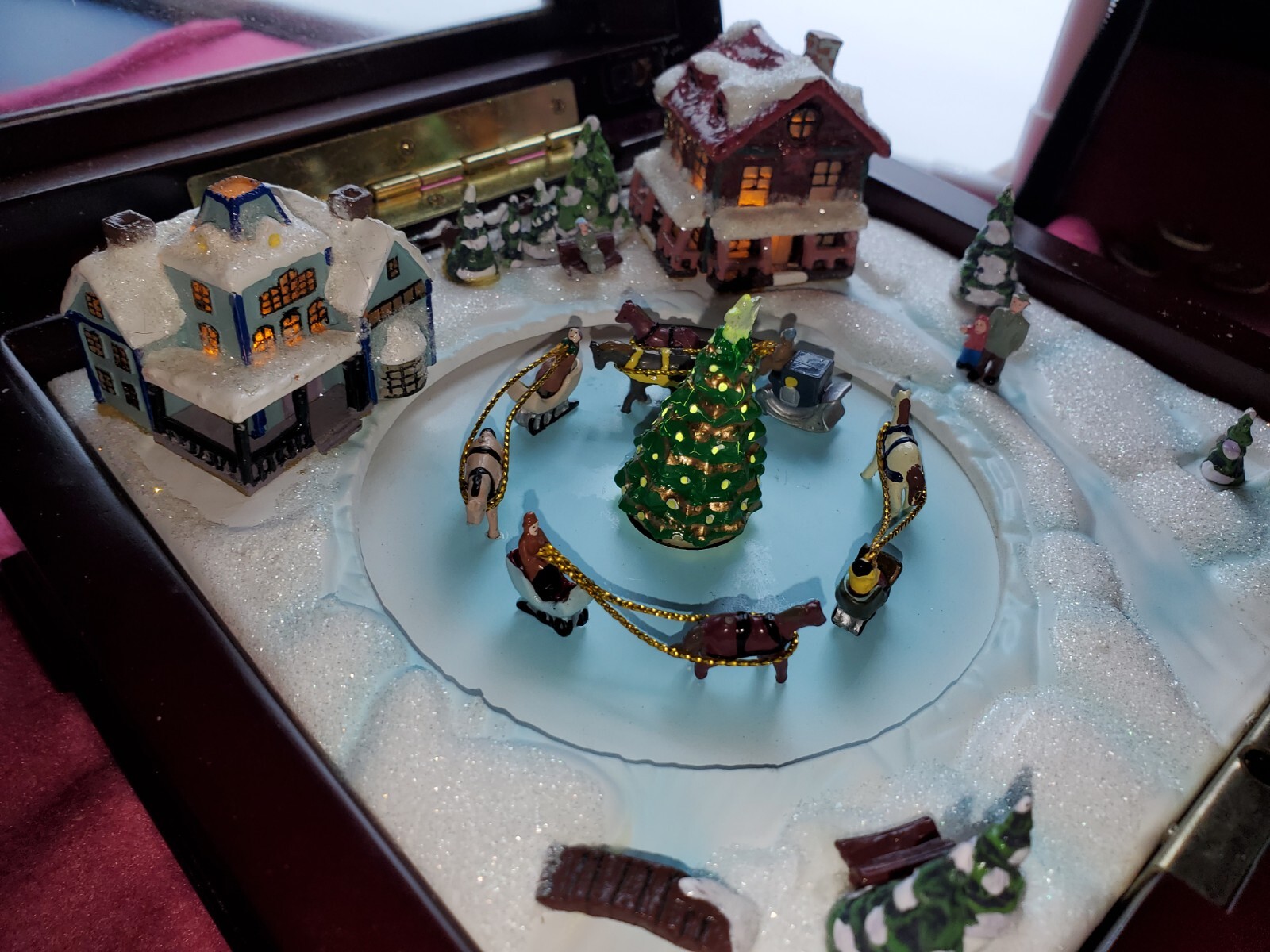 Picture 2 of 5