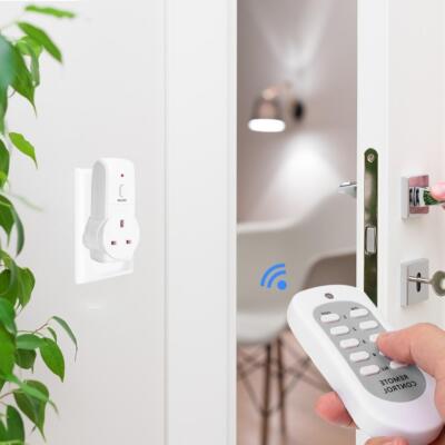 UK Plug Wireless Remote Control Smart Socket Electrical Outlet Lamp Power Switch